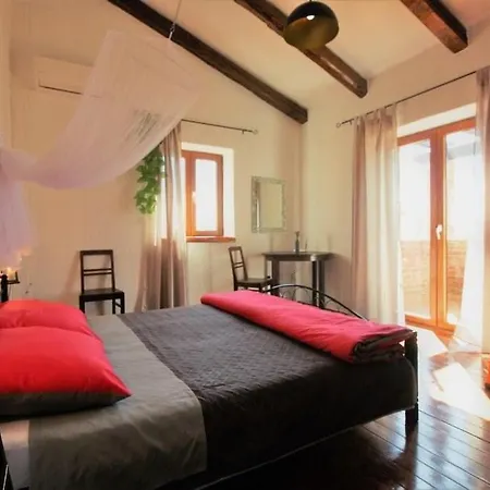 Rustic Ena With Pool For Up To 10 Persons * Cabrunici